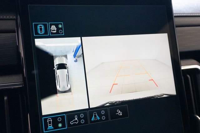 Used 2025 GMC Acadia Elevation image 34