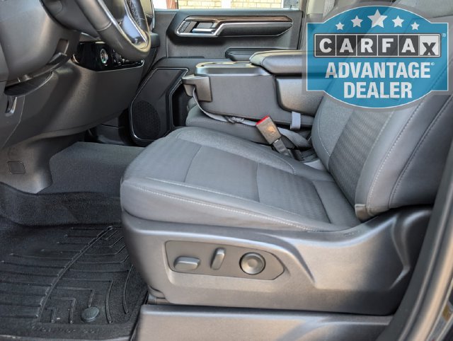 Used 2023 Chevrolet Silverado 1500 RST AWD/4WD image 15
