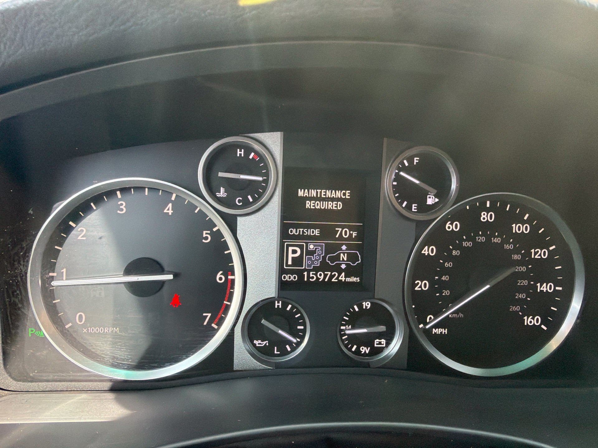 Used 2013 Lexus LX 570 4WD w/ Luxury Pkg image 12