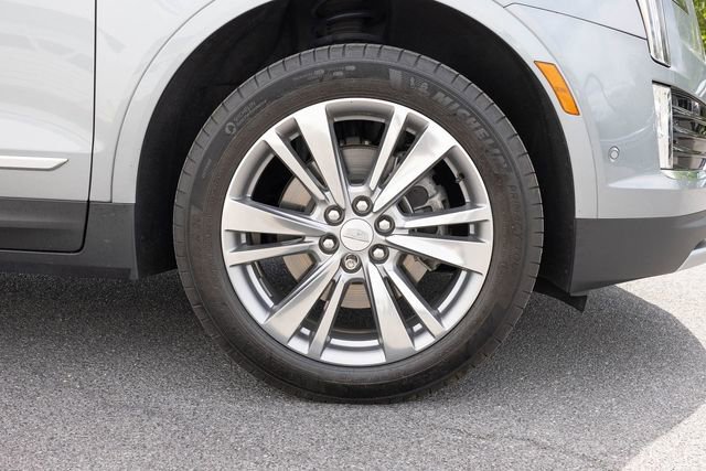 Used 2024 Cadillac XT5 Premium Luxury w/ Technology Package image 11