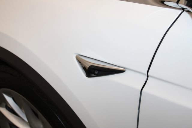 Used 2018 Tesla Model X 75D image 31