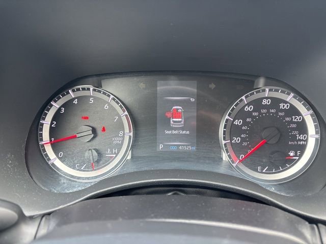 Used 2021 Toyota Highlander LE image 29