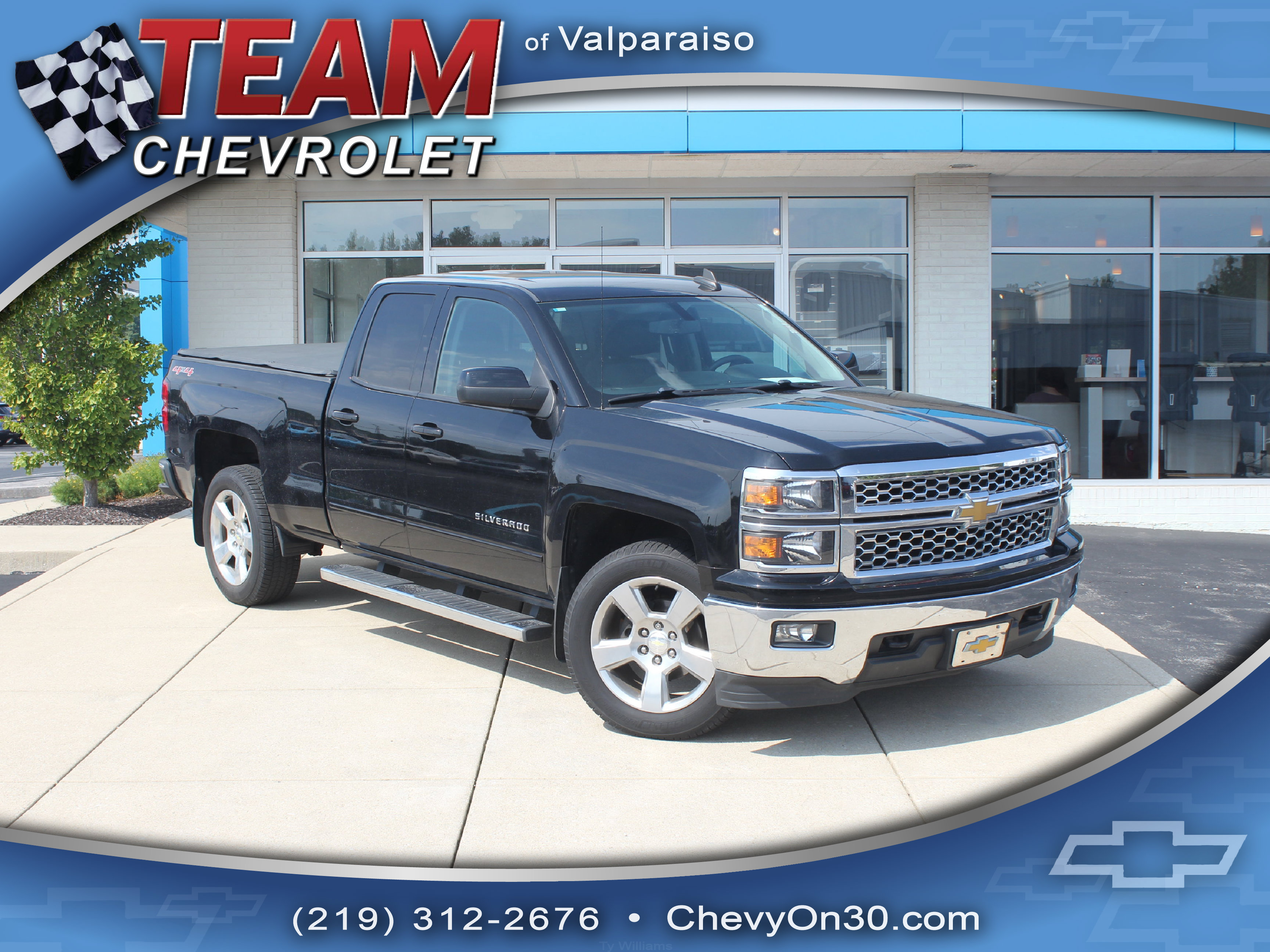 Used 2015 Chevrolet Silverado 1500 LT w/ LT Convenience Package AWD/4WD image 1