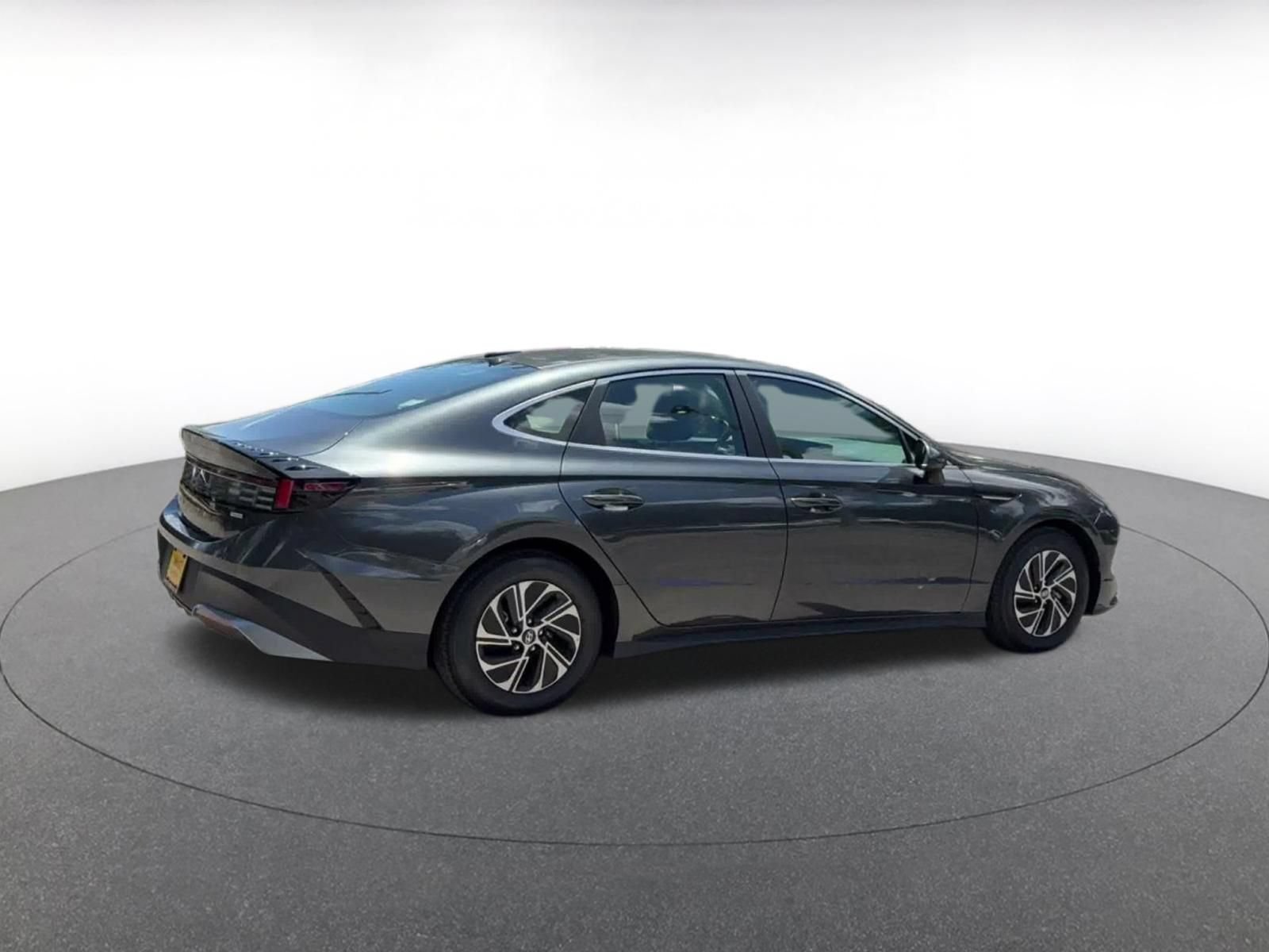 Used 2026 Hyundai Sonata Blue FWD image 15