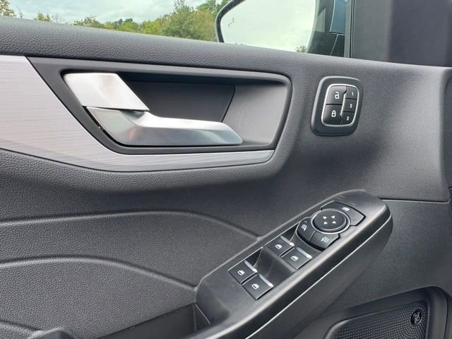 New 2026 Ford Escape SE w/ PHEV Premium Package image 15