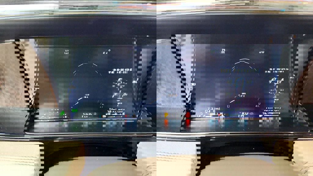 Used 2020 Lincoln Navigator Reserve w/ Luxury Package image 14