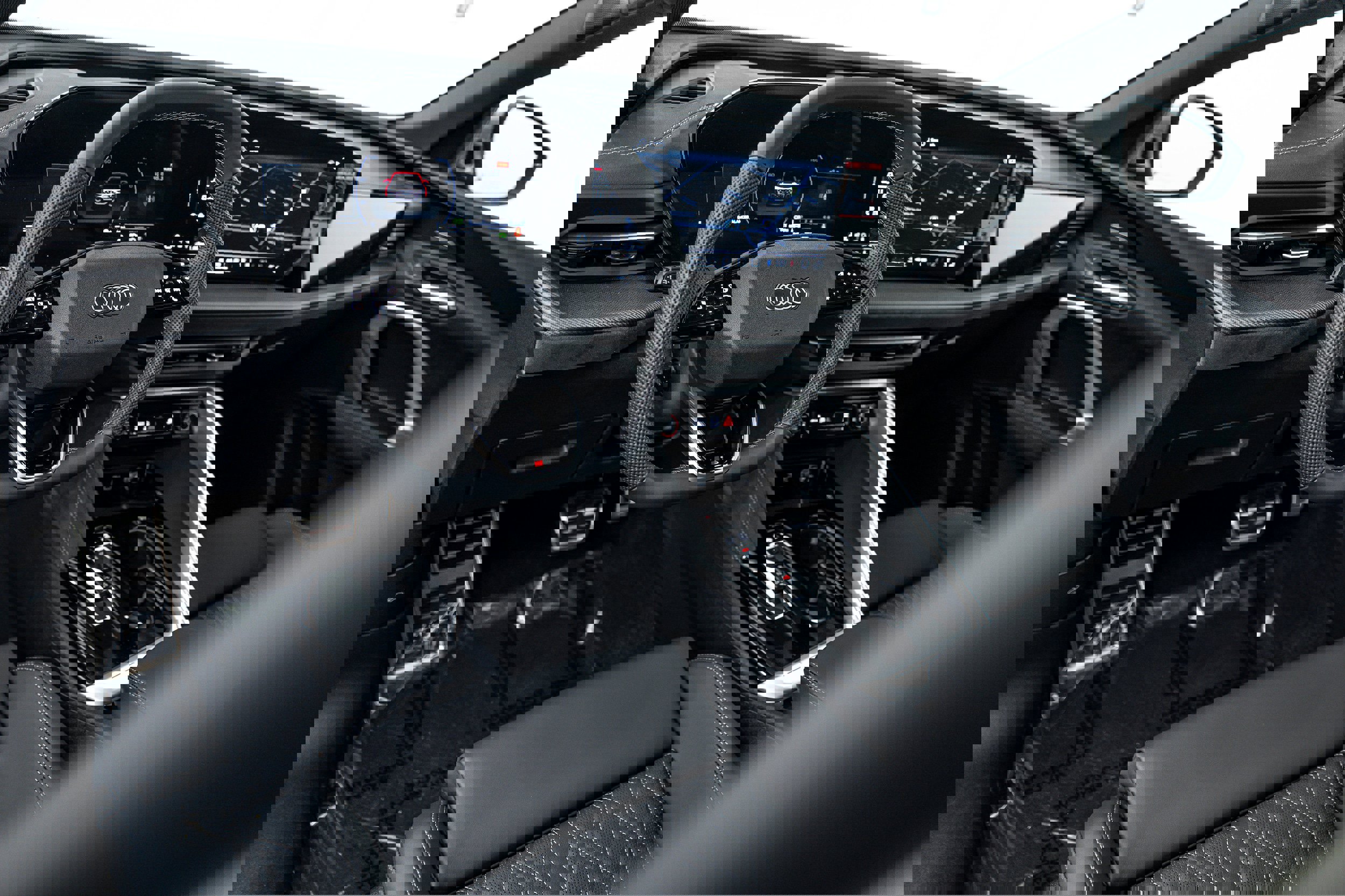 New 2025 Audi SQ5 Premium Plus image 9