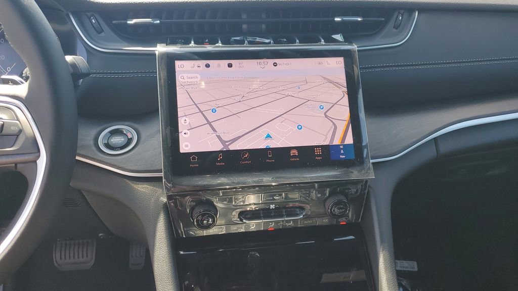 New 2025 Jeep Grand Cherokee L Limited w/ Black Appearance Package image 26