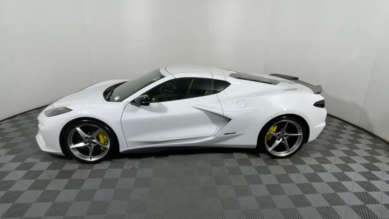 New 2025 Chevrolet Corvette E-Ray w/ ZER Performance Package AWD/4WD image 93