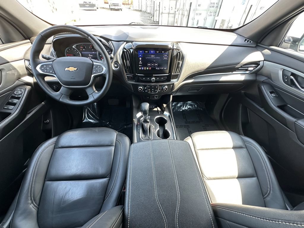 Used 2023 Chevrolet Traverse LT image 26