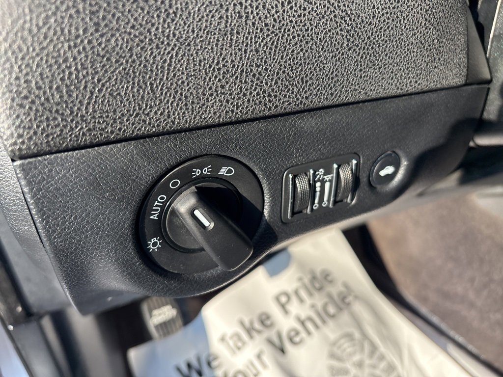 Used 2018 Dodge Charger SXT image 21