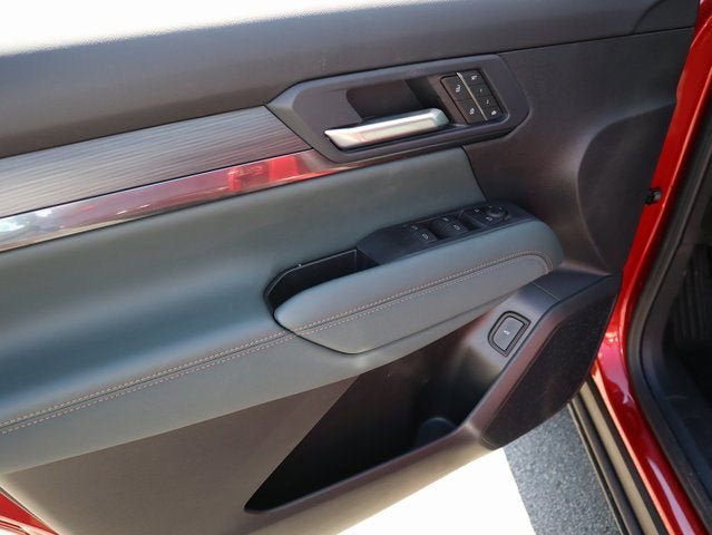 New 2026 GMC Terrain AT4 w/ Convenience Package III AWD/4WD image 17