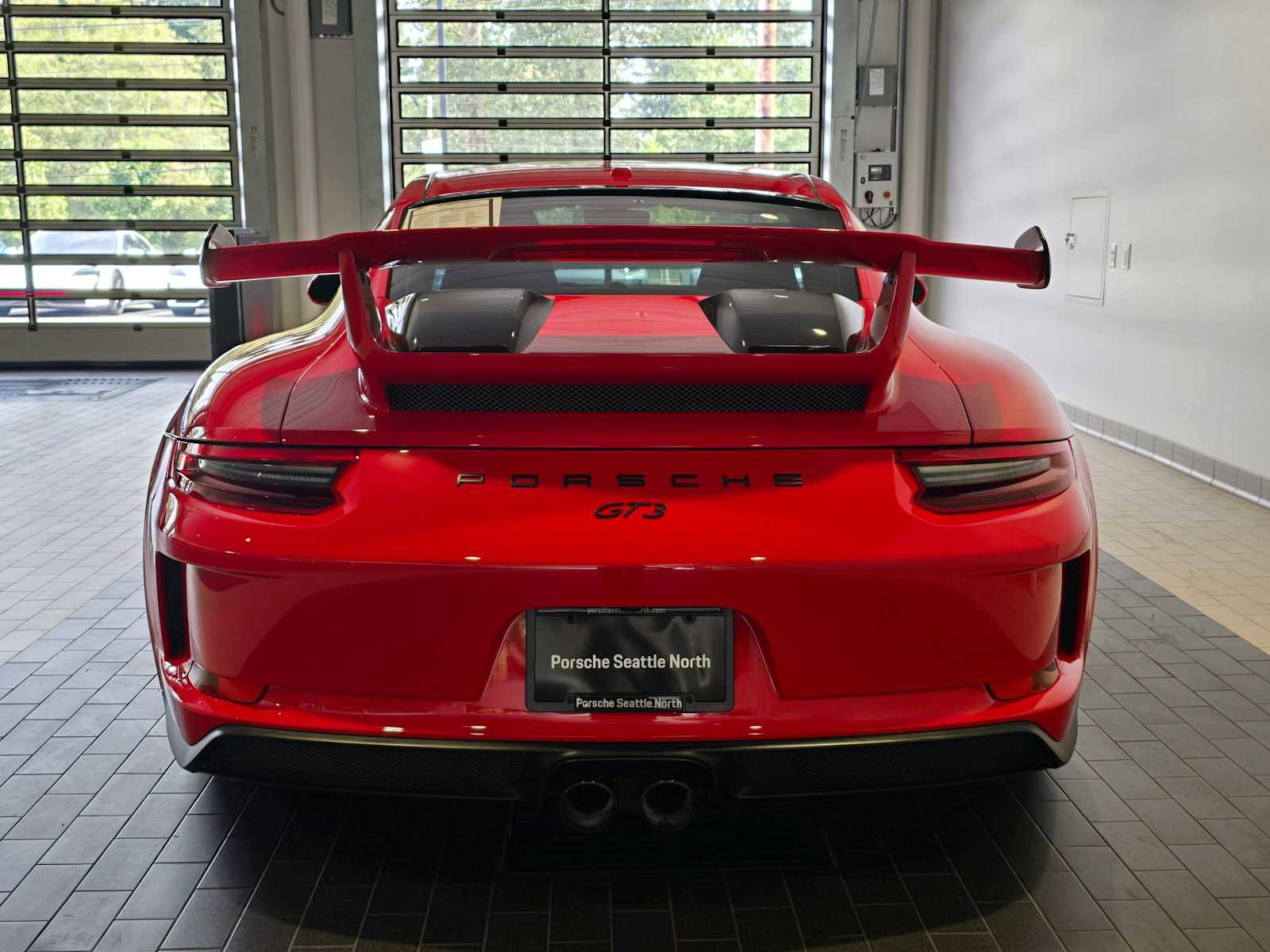 Used 2018 Porsche 911 GT3 image 8
