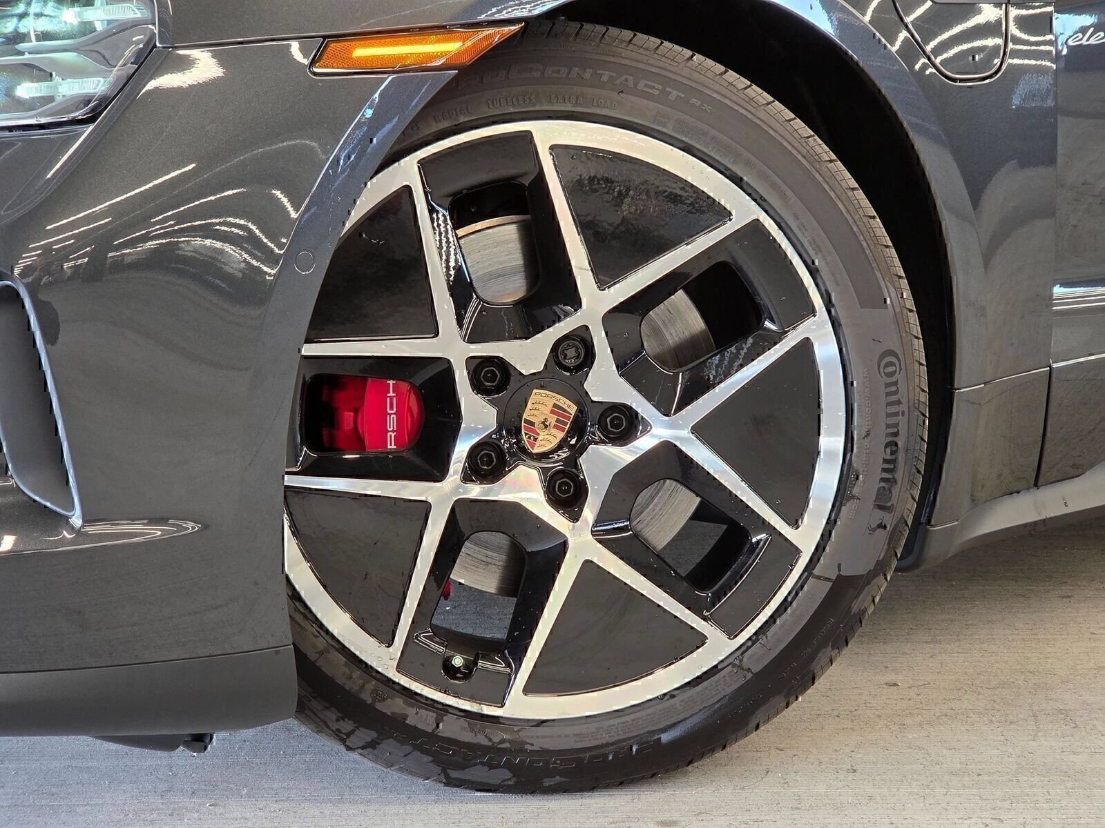 Used 2026 Porsche Taycan 4S AWD/4WD image 24