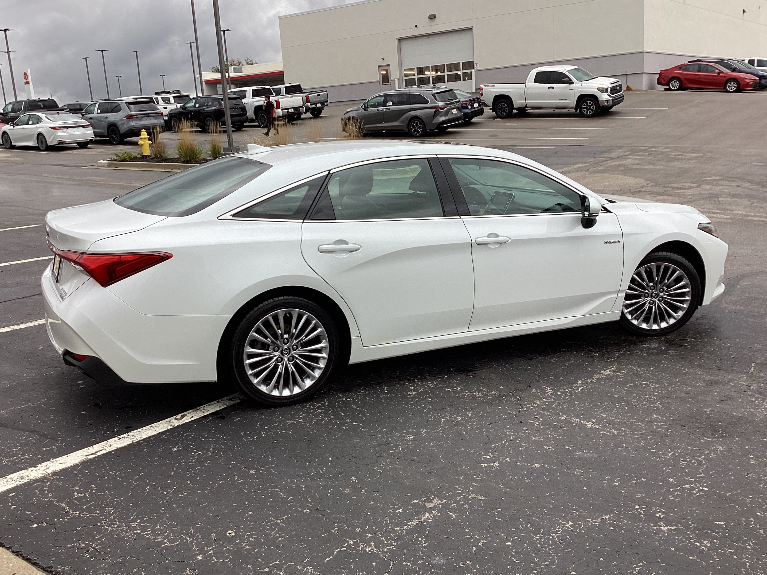 Certified 2019 Toyota Avalon Limited w/ All Weather Liner Package FWD image 25
