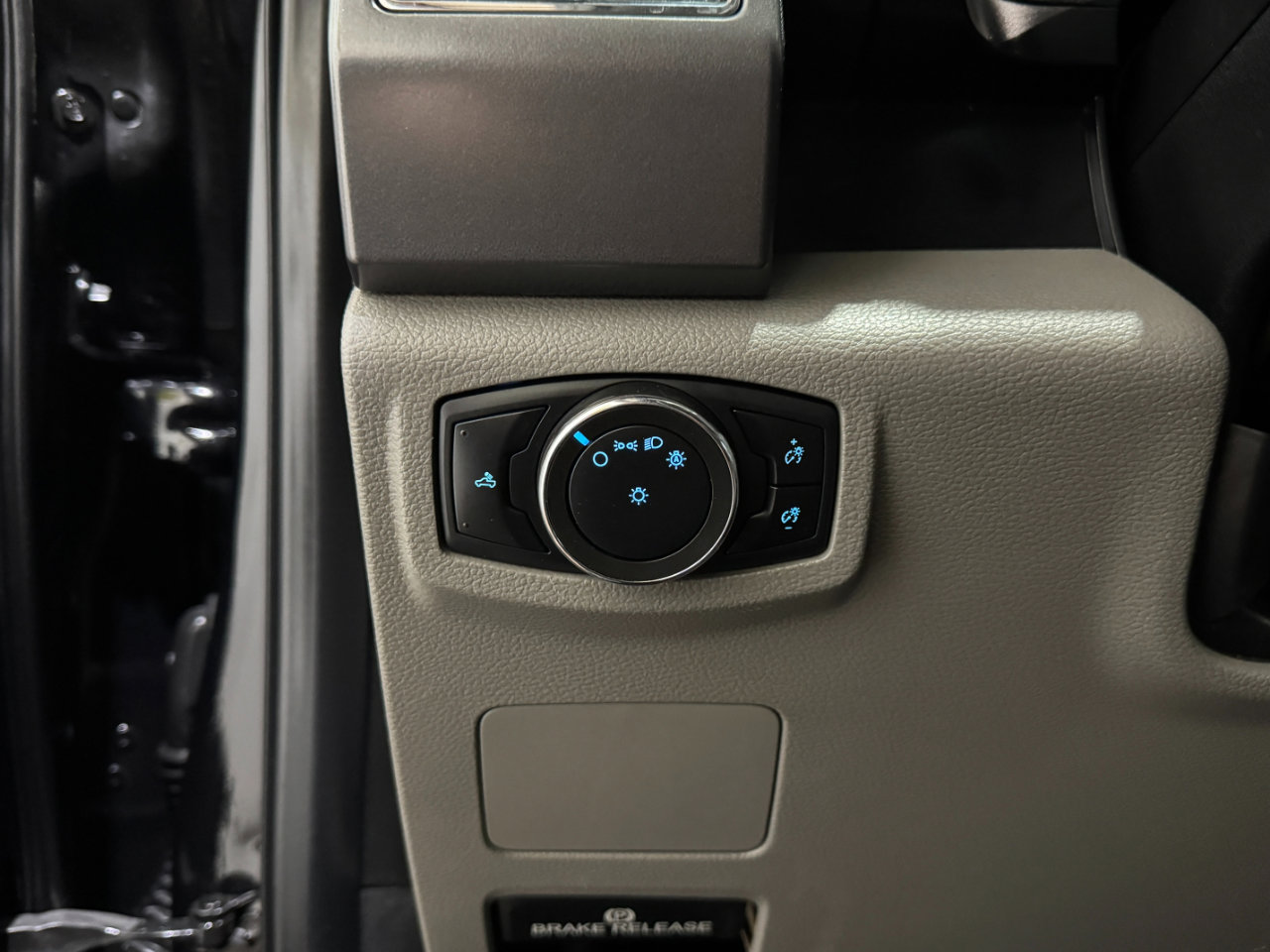 Used 2020 Ford F250 XLT image 30