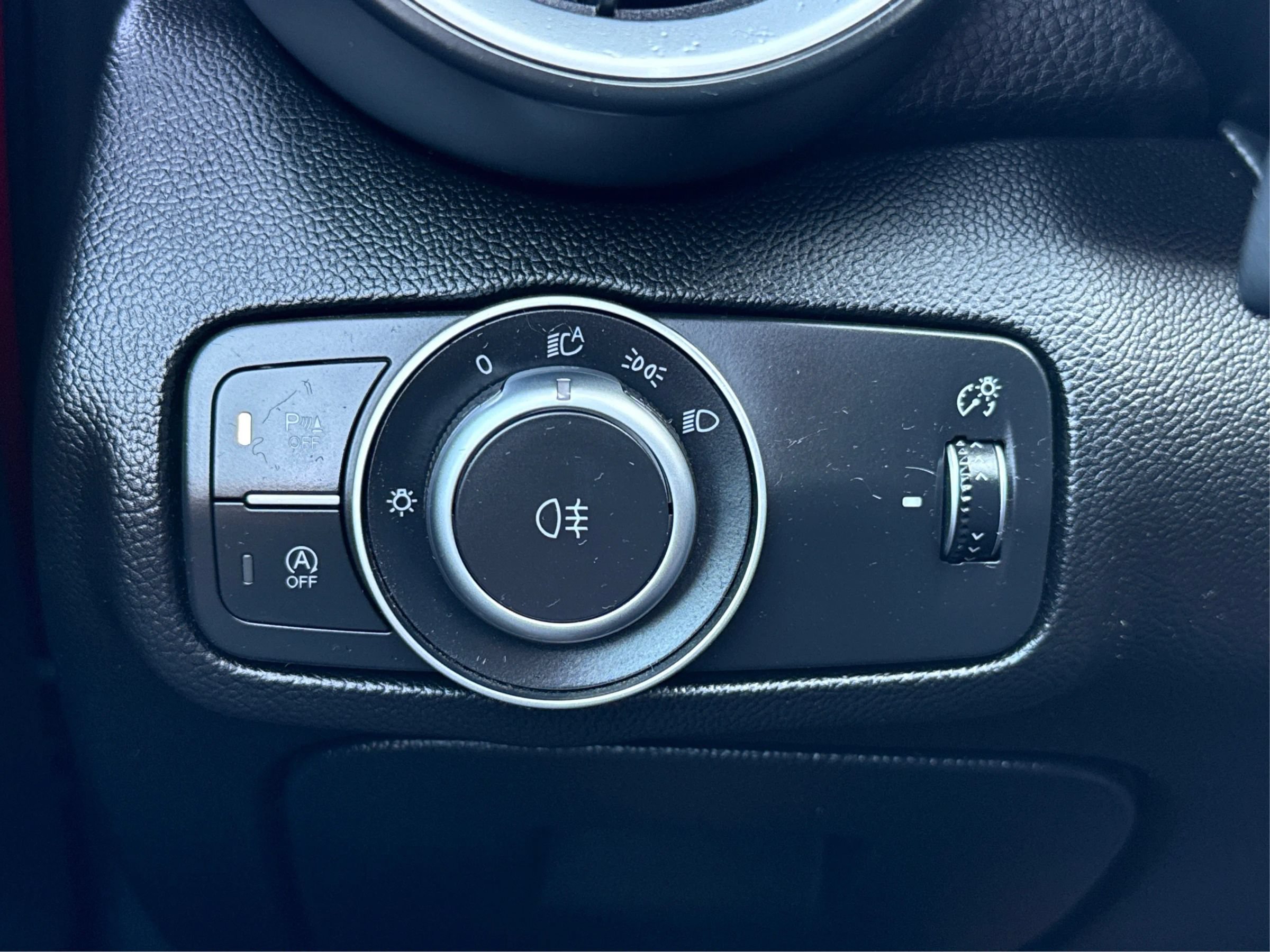 Used 2018 Alfa Romeo Giulia RWD image 19