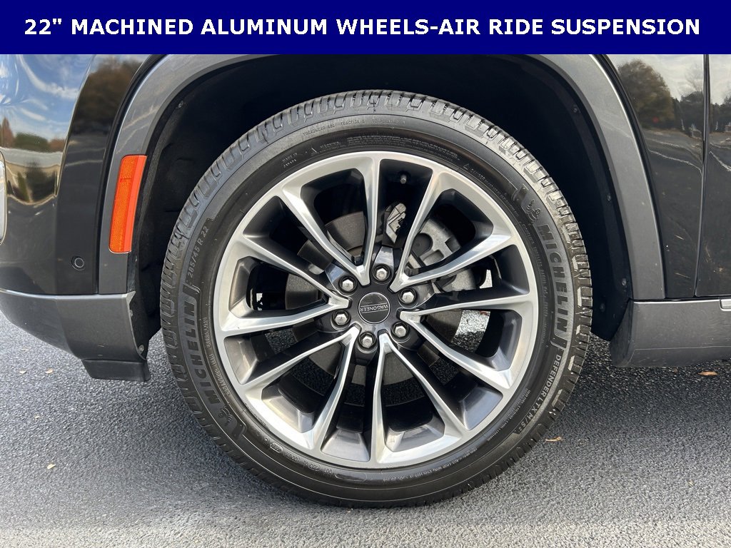 Used 2022 Jeep Wagoneer Series III w/ Premium Group I image 11
