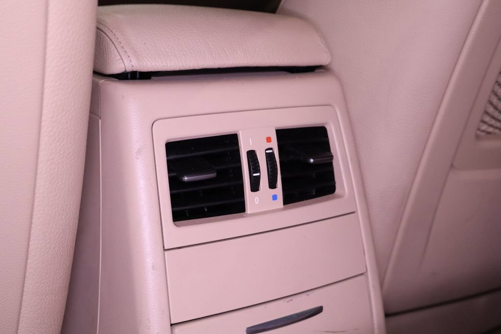 Used 2009 BMW 328i Sedan RWD image 28