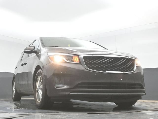 Used 2017 Kia Sedona LX w/ LX Essentials Premium Package FWD image 27