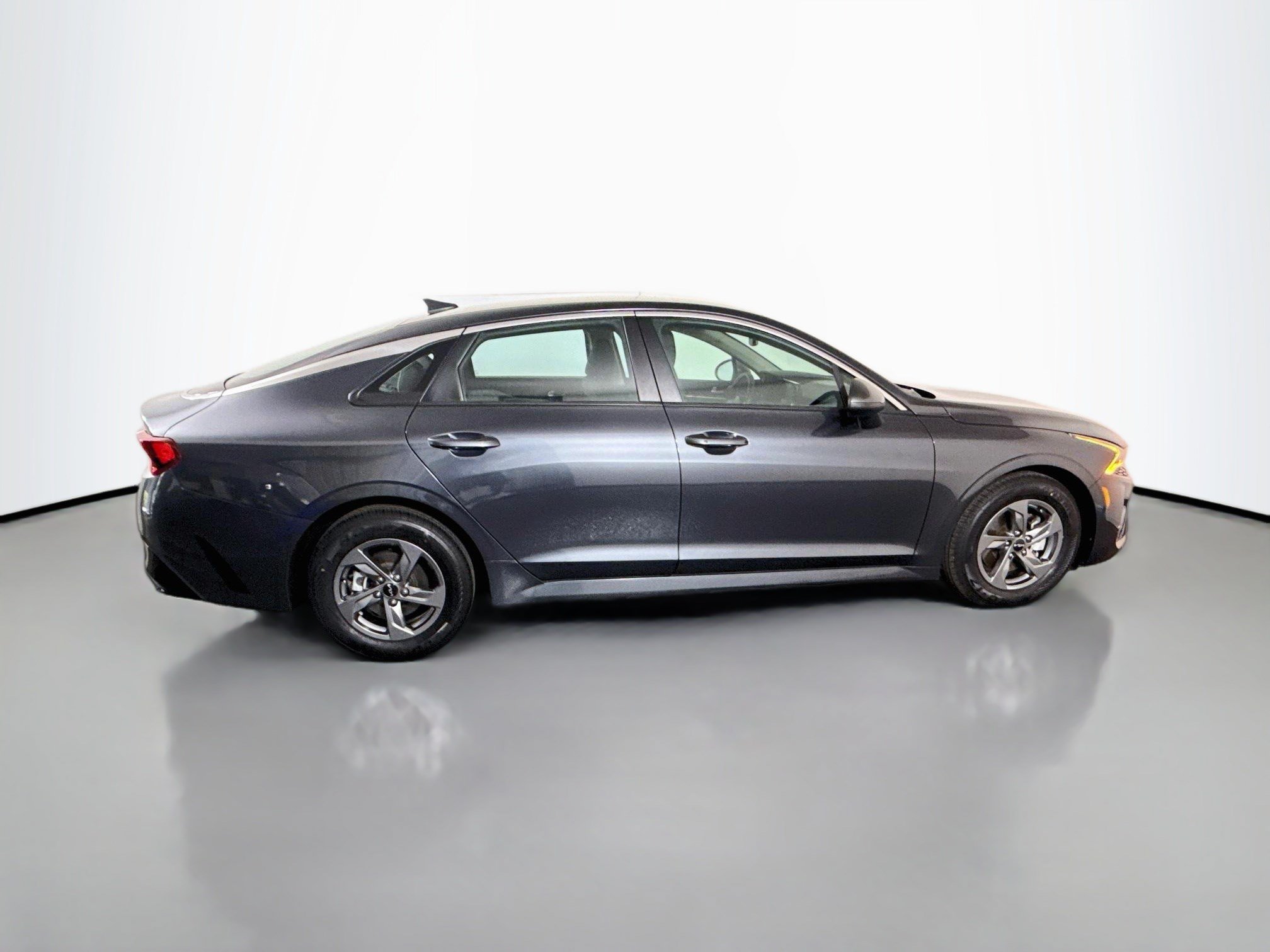 Used 2023 Kia K5 LXS FWD image 11