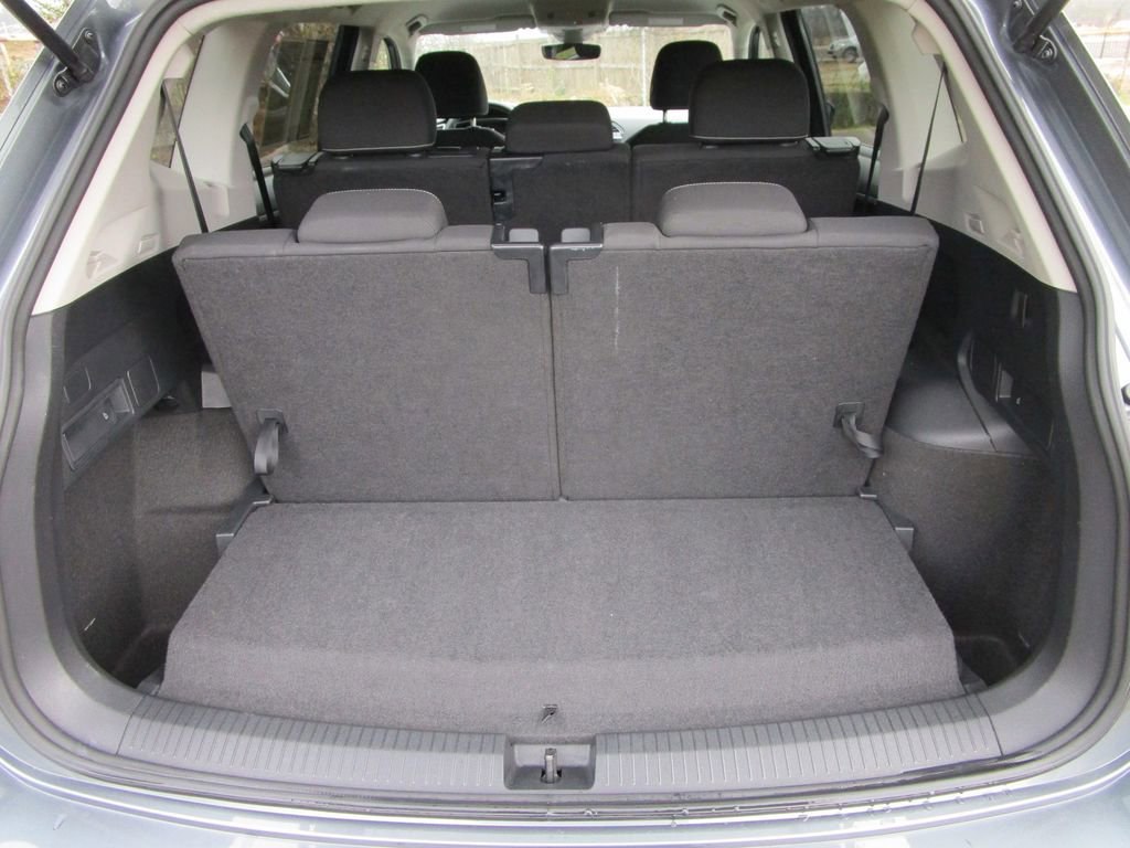 Used 2024 Volkswagen Tiguan S image 12