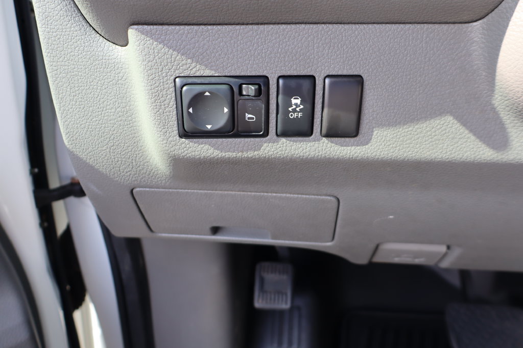 Used 2018 Nissan NV 2500 SV w/ Navigation Package RWD image 26