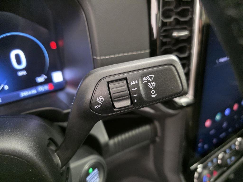 Used 2025 Ford Ranger Lariat w/ Chrome Accent Package image 30