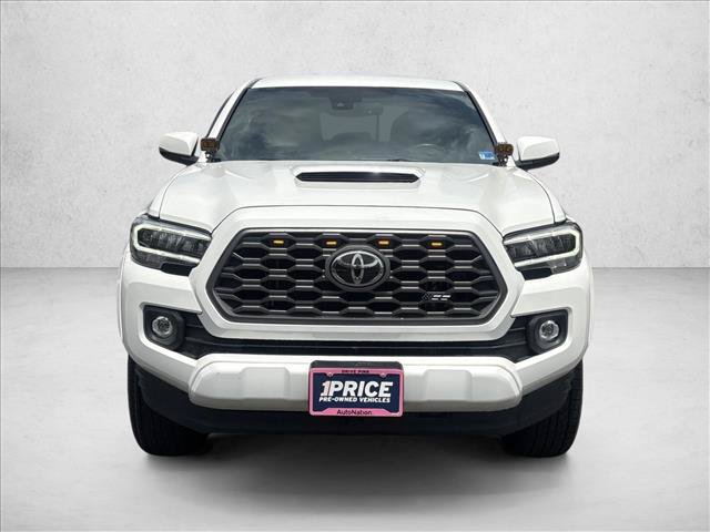 Certified 2020 Toyota Tacoma TRD Sport AWD/4WD image 2