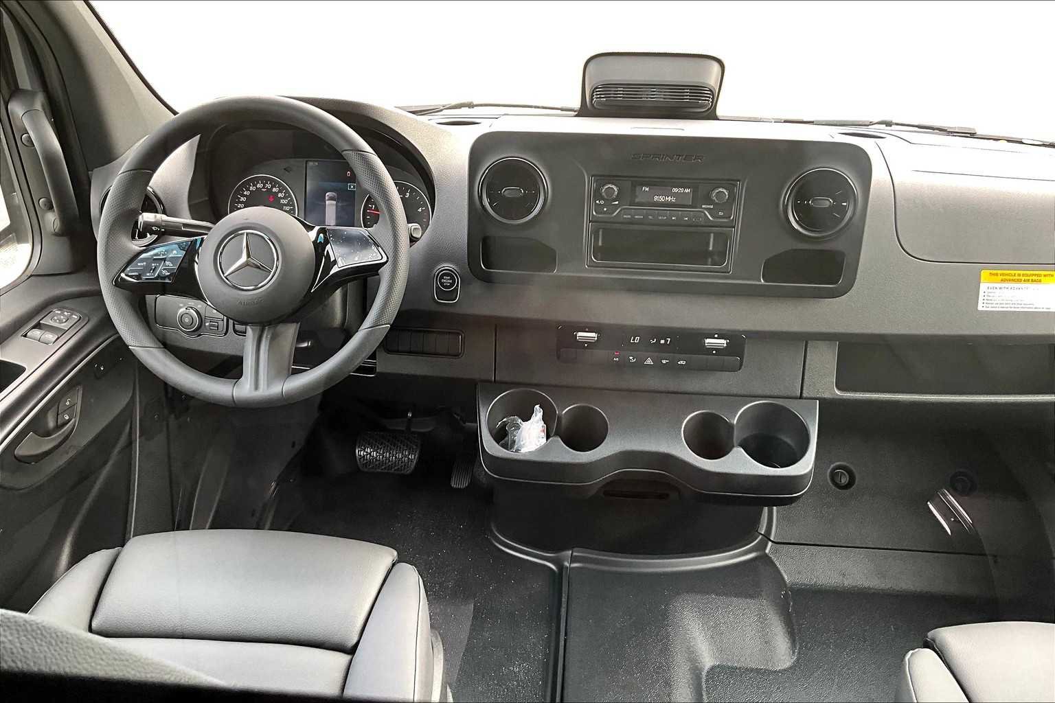New 2025 Mercedes-Benz Sprinter 2500 image 8