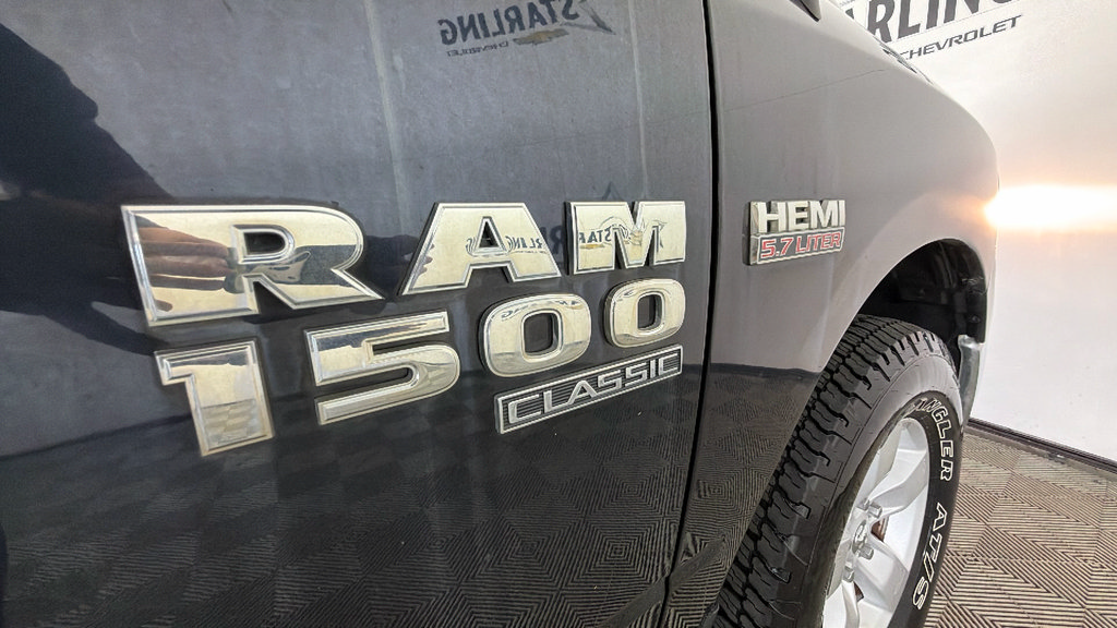 Used 2019 RAM 1500 Classic SLT AWD/4WD image 31