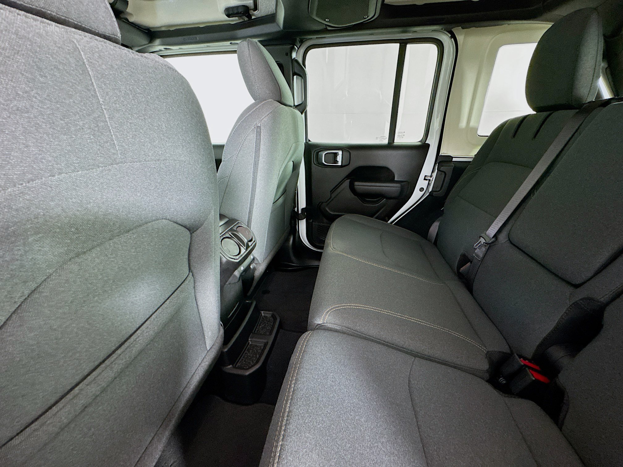 Used 2024 Jeep Wrangler Unlimited AWD/4WD image 24