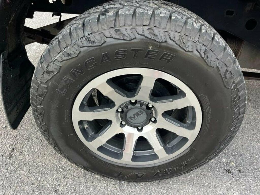 Used 2005 Toyota Tundra Limited w/ All Weather Guard Pkg image 94