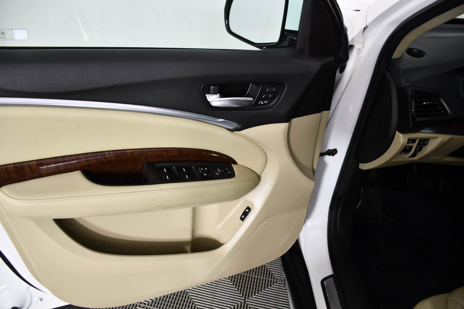 Certified 2020 Acura MDX SH-AWD image 37