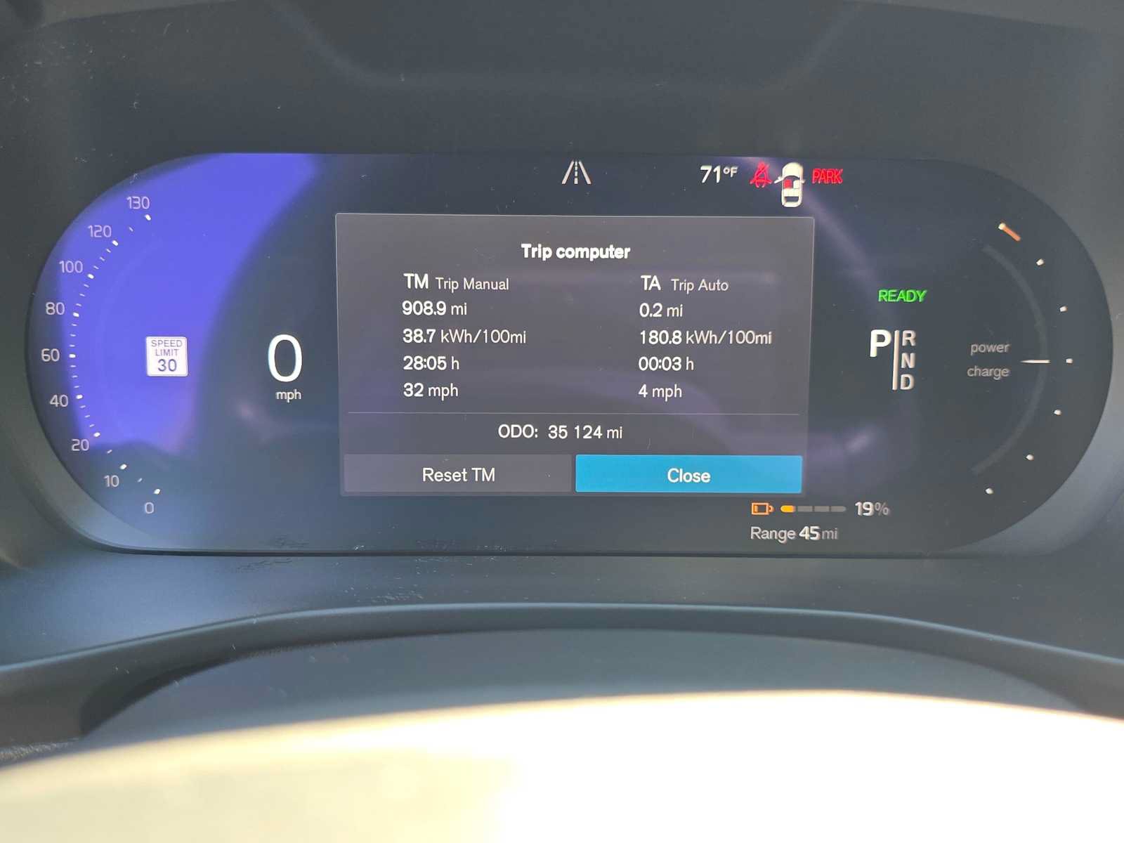 Certified 2023 Volvo XC40 Recharge Plus w/ Protection Package Premier AWD/4WD image 26