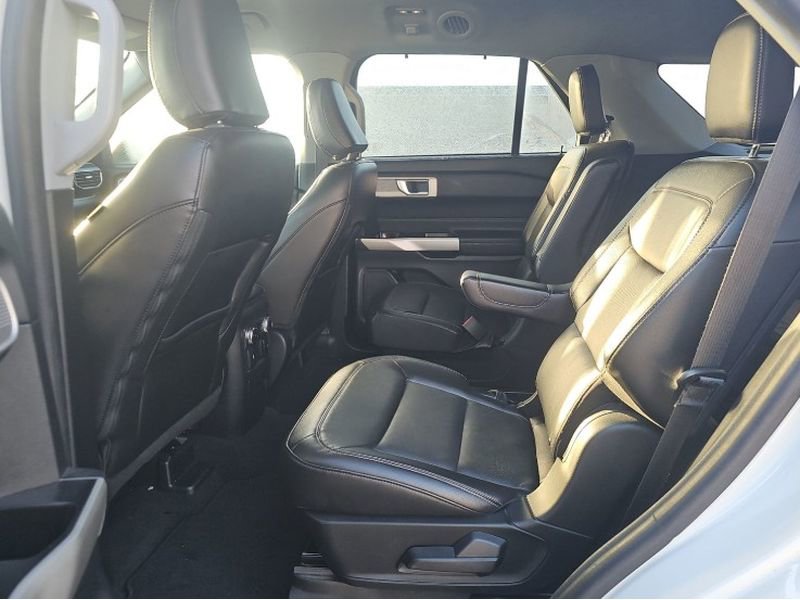 Used 2022 Ford Explorer Limited w/ Equipment Group 301A image 24