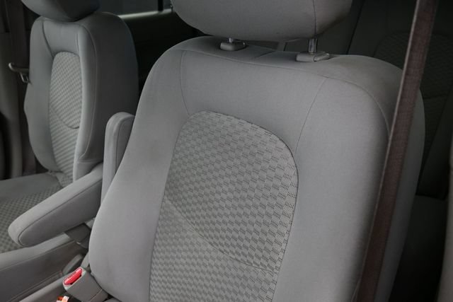 Used 2007 Chevrolet HHR LS FWD image 16