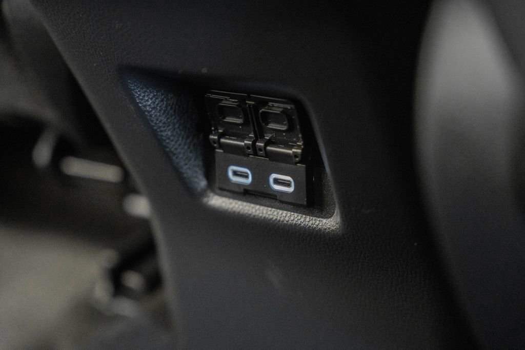 Used 2023 Toyota RAV4 XLE FWD image 31