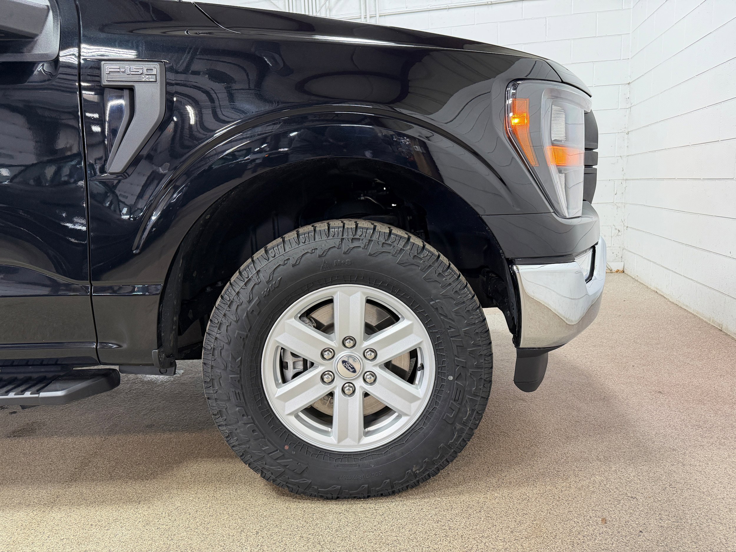 Used 2023 Ford F150 XL w/ XL Chrome Appearance Package AWD/4WD image 30
