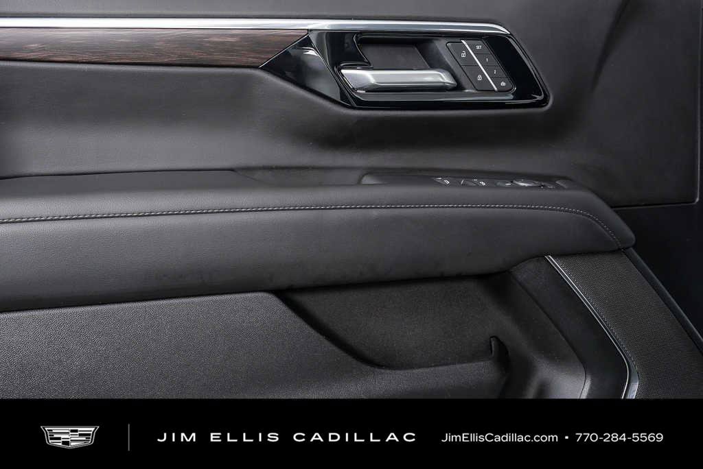 Used 2025 Chevrolet Tahoe LT AWD/4WD image 6