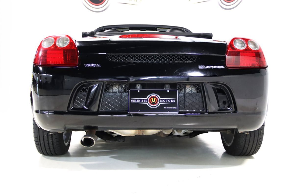 Used 2004 Toyota MR2 RWD image 31