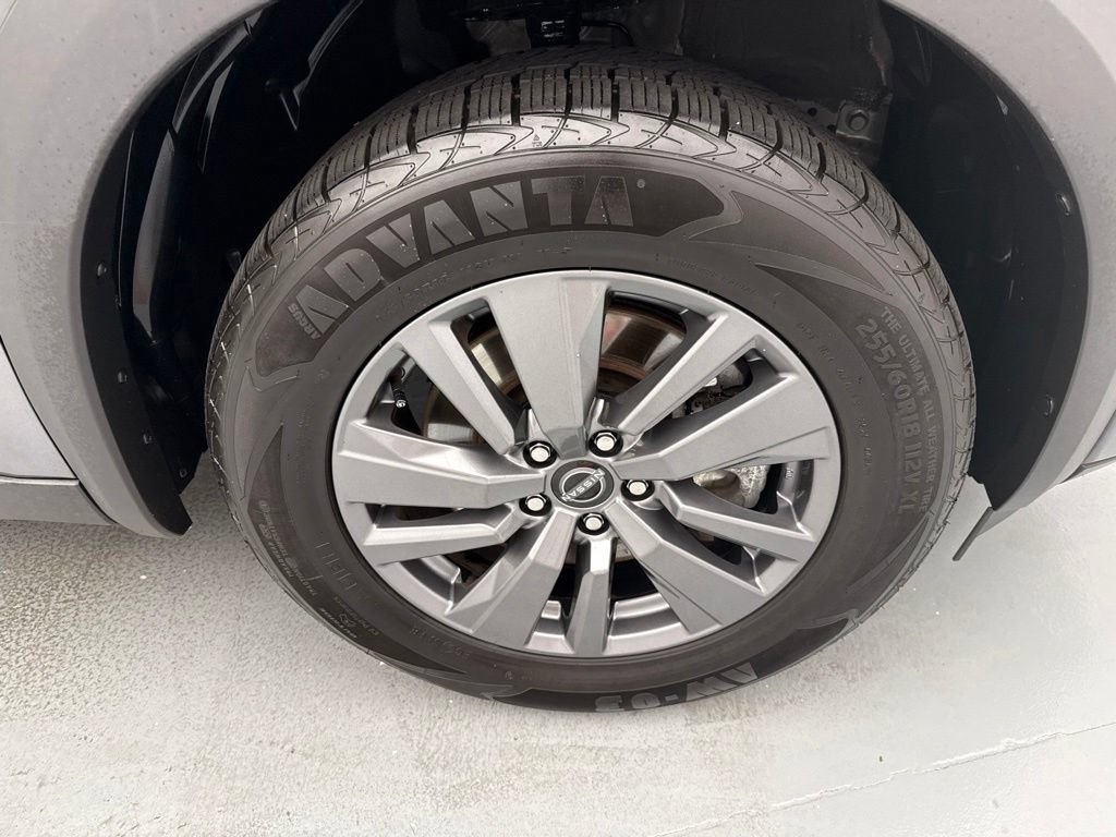 Used 2024 Nissan Pathfinder SV AWD/4WD image 14