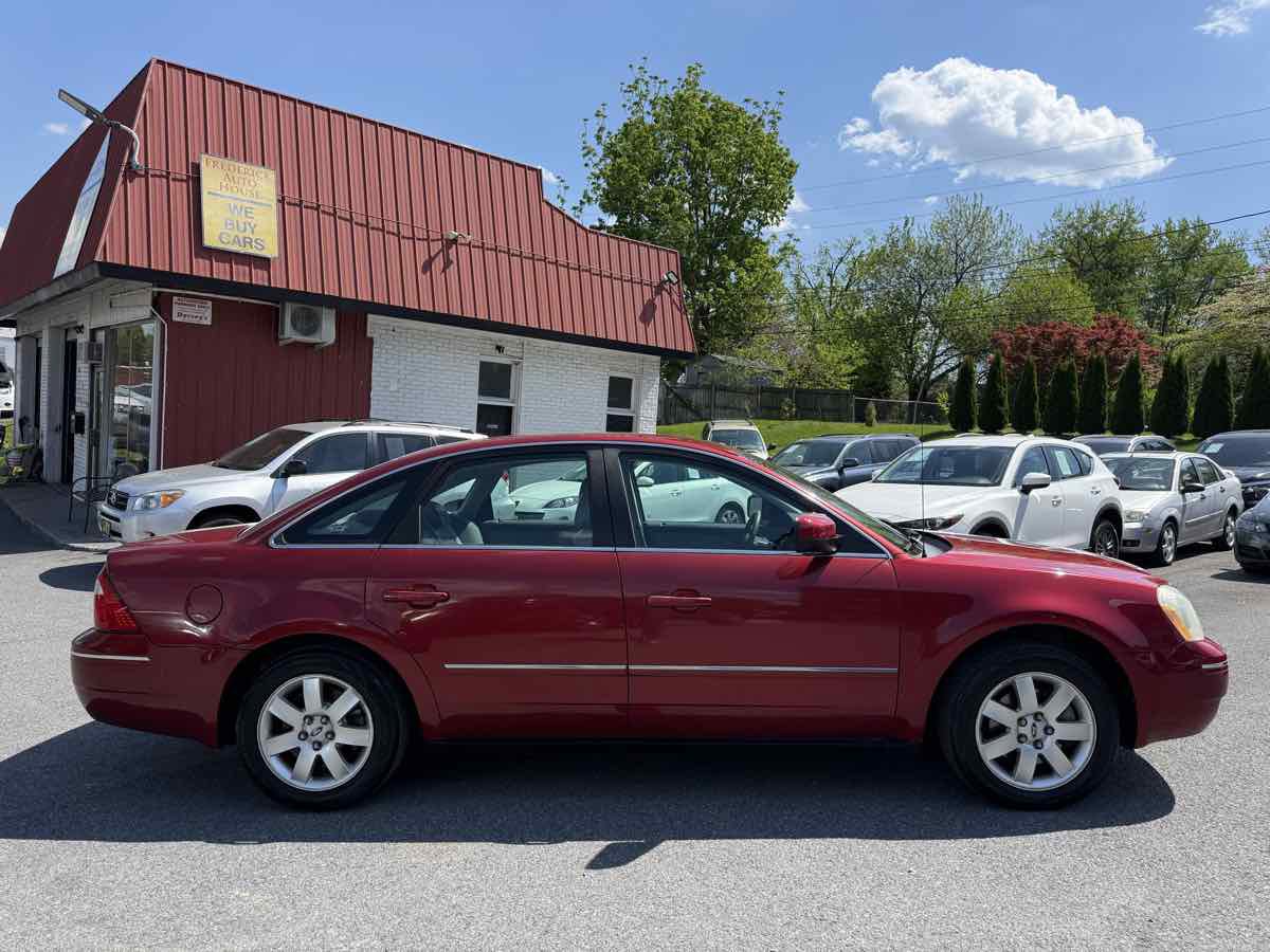 Used 2005 Ford Five Hundred SEL AWD/4WD image 8