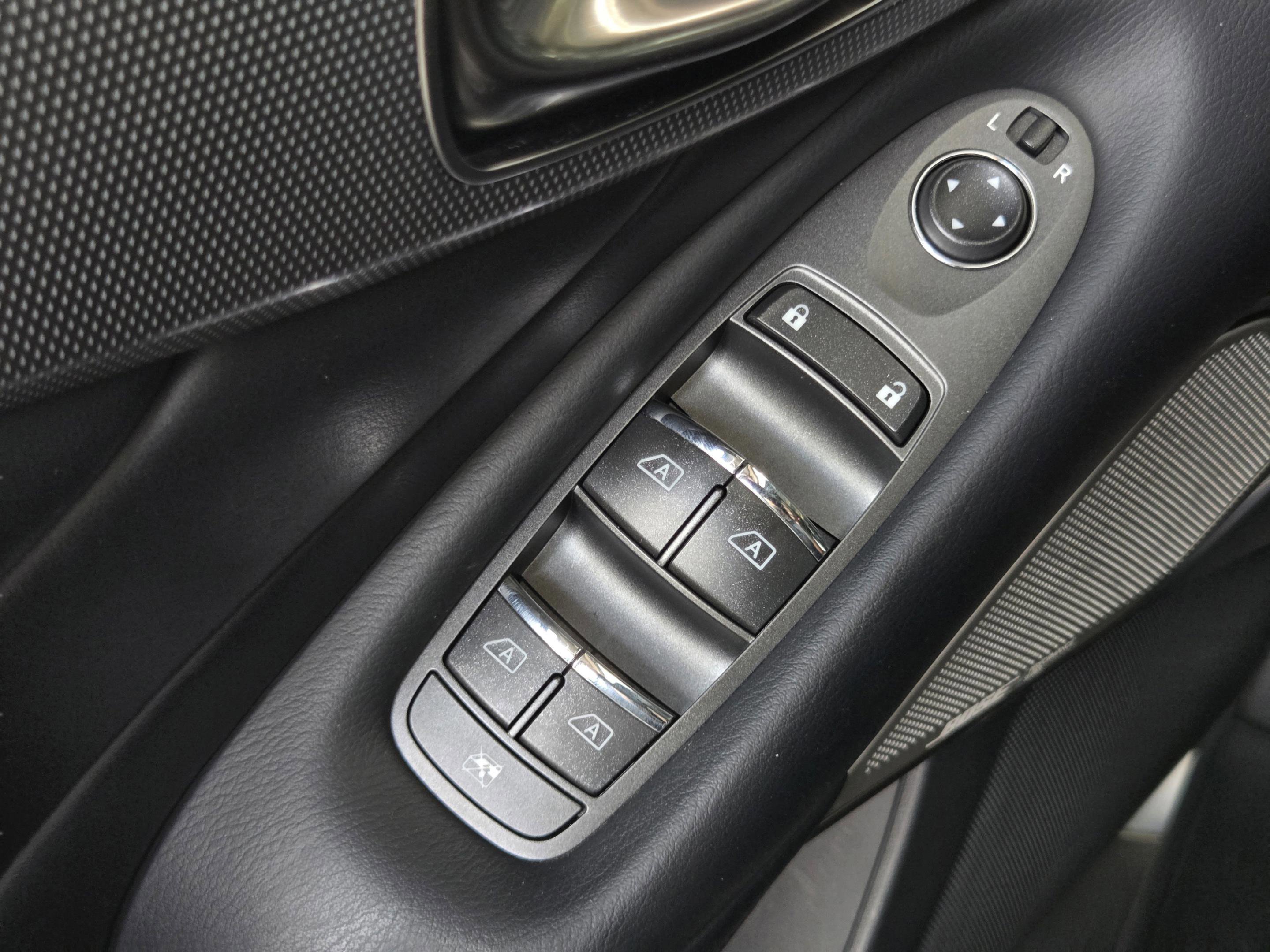 Used 2018 INFINITI Q50 Red Sport 400 w/ Sensory Package (Sport) image 15