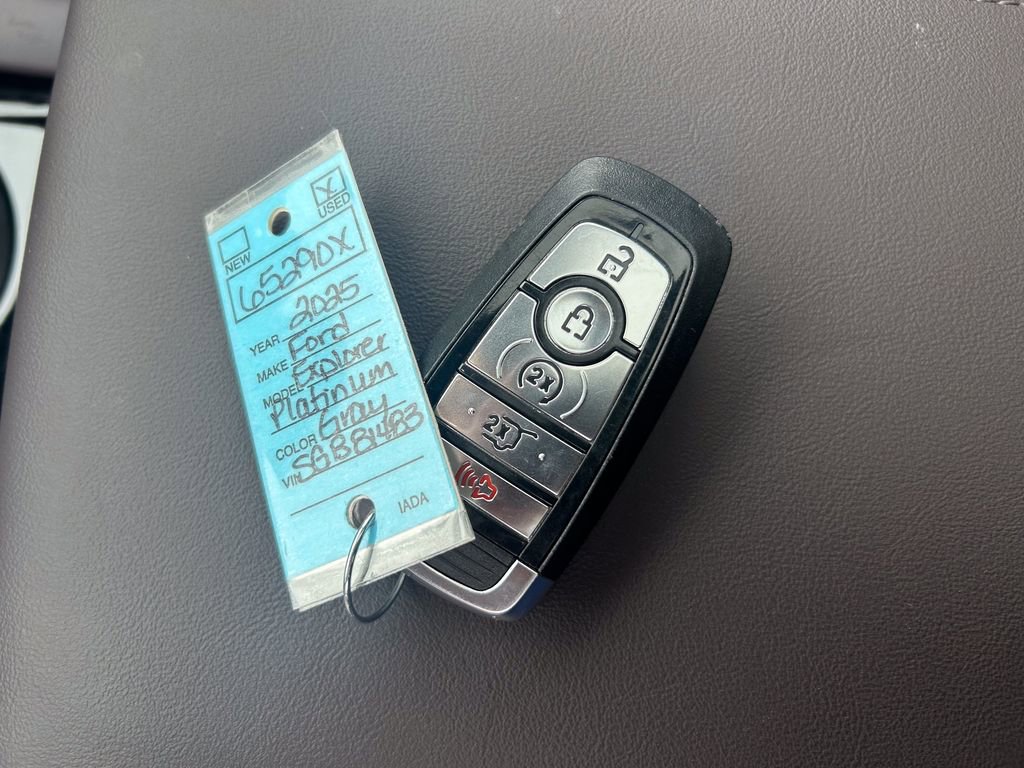 Used 2025 Ford Explorer Platinum w/ LUX Leather Package image 42