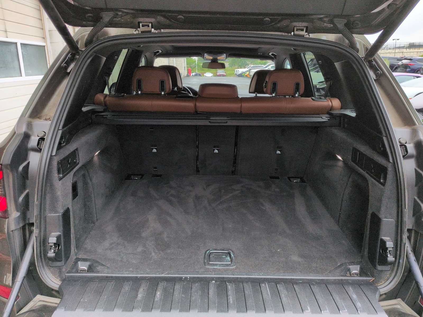 Used 2022 BMW X5 xDrive40i w/ M Sport Package AWD/4WD image 36