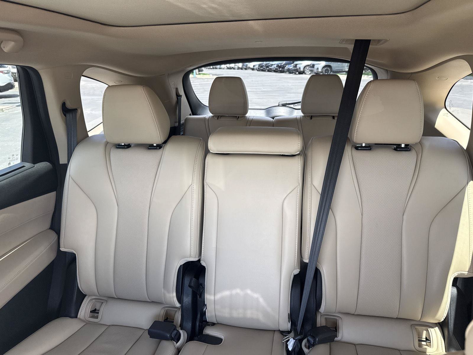 Used 2024 Acura MDX w/ Technology Package AWD/4WD image 19