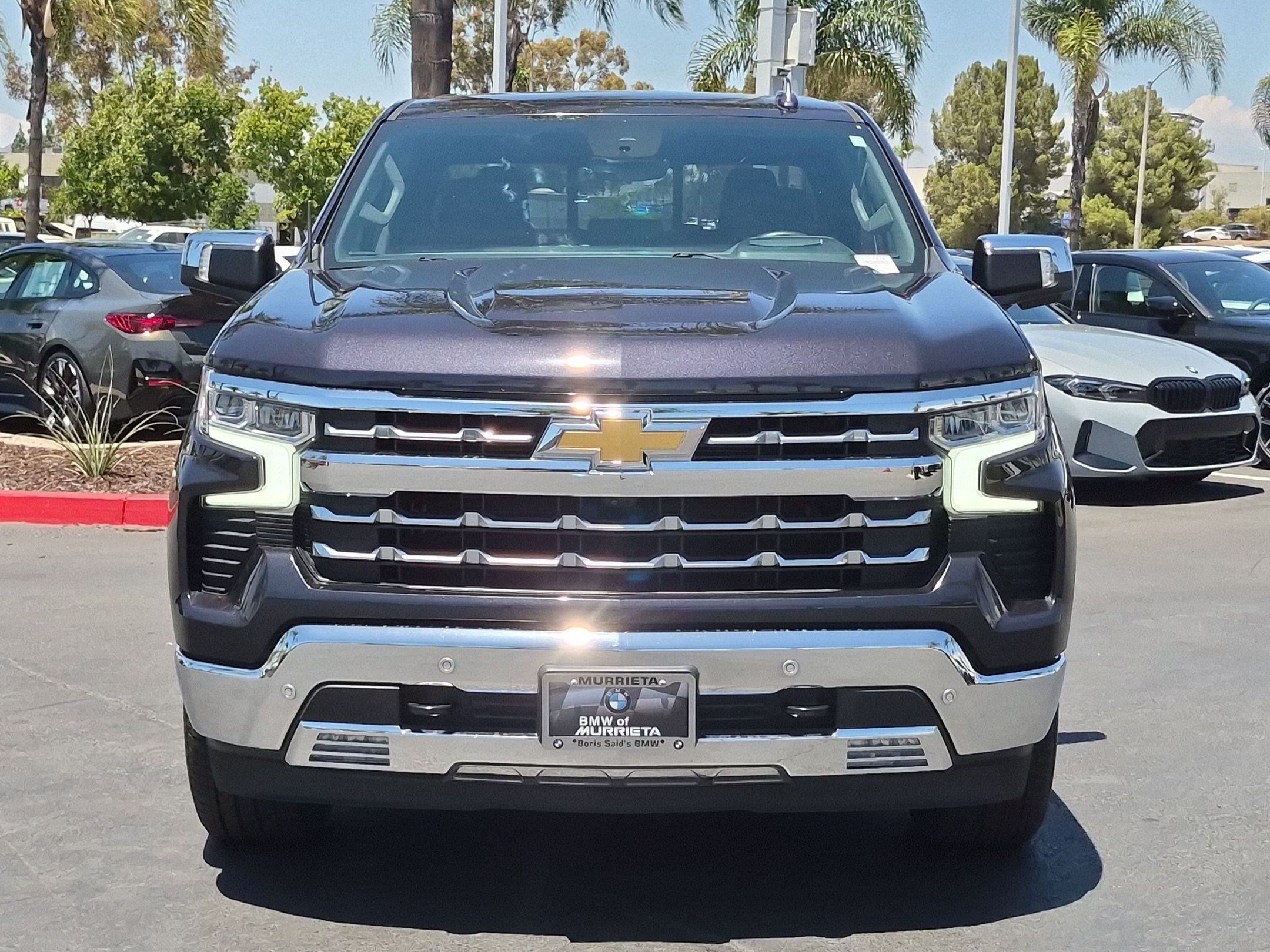 Used 2022 Chevrolet Silverado 1500 LTZ w/ Technology Package RWD image 3