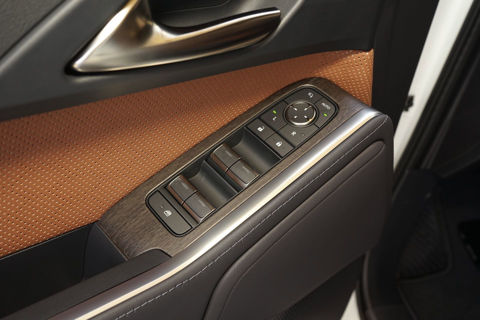 Used 2026 Lexus GX 550 w/ Cold Area Package image 24