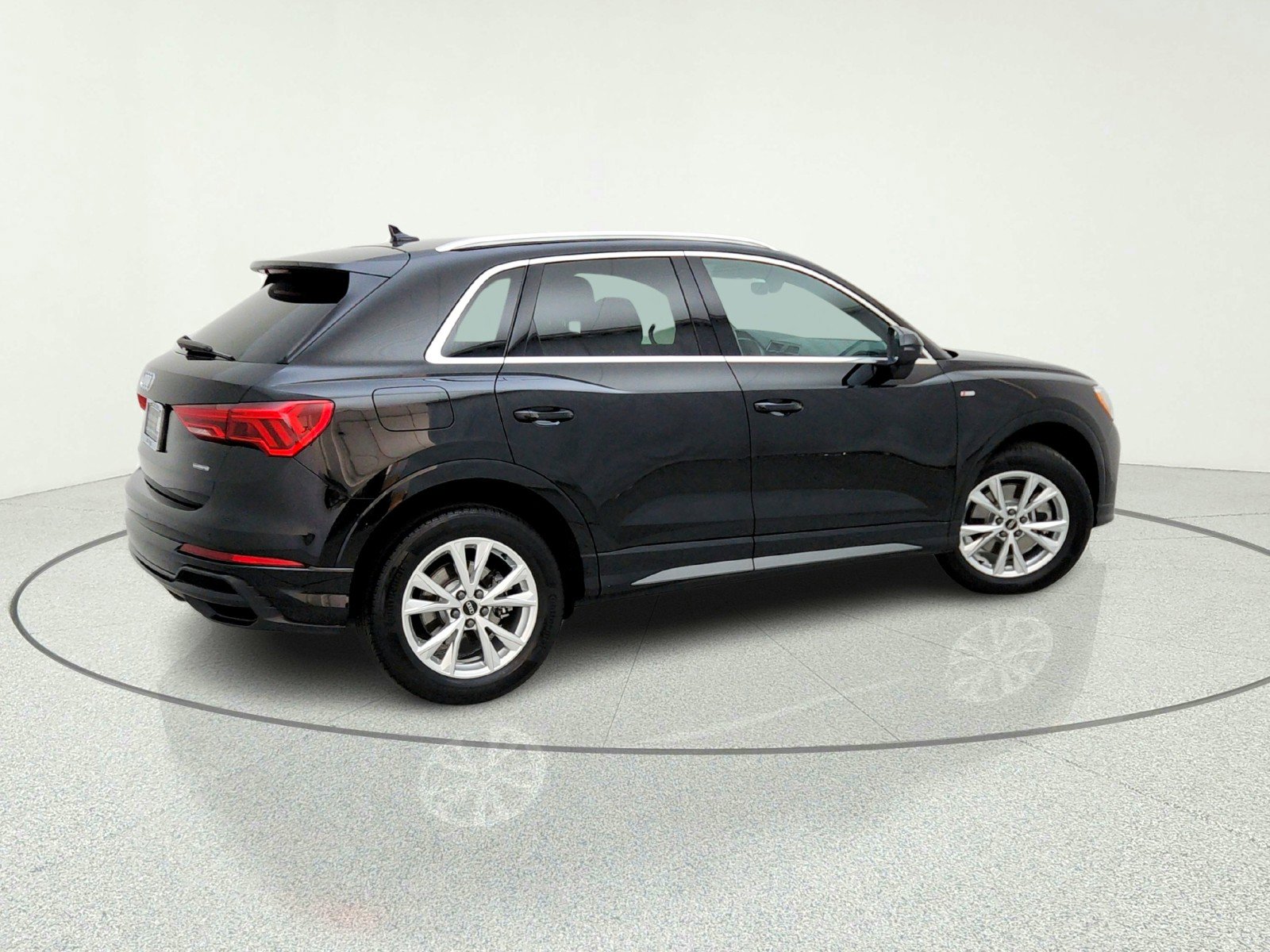 Used 2022 Audi Q3 2.0T Premium AWD/4WD image 8